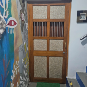 CUSTOMIZABLE DOORS